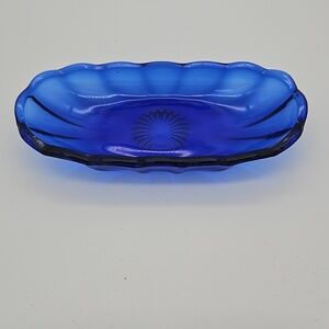 Blue cobalt banana split boat